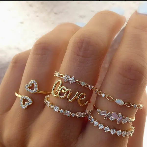 7 Pack Stackable Basic Rings for Women – Simple Thin Band Ring Set, Dainty Gold Silver Jewelry for Any Outfit. R2152