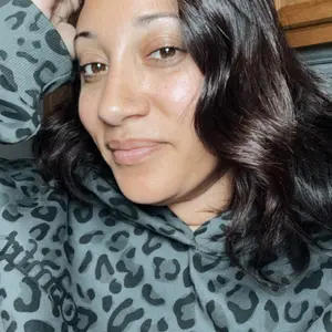 Comfrt | Oversized Minimalist Hoodie