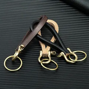 Vintage Brass Keychain Handmade Genuine Leather Horseshoe Buckle Car Keychain Lanyard Women Men Accessories Handmade Gift