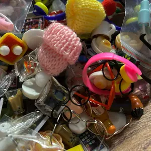 20 Piece Miniatures Mix