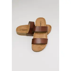 Eulee Round Toe Slip On Sandal in Light Brown