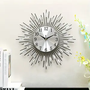 New 1pc Metal Star Wall Clock - Premium Silent Modern Design Easy-Install Wall-Mounted Creative Nordic Home Decor for Living Room Bedroom Dining Room Kitchen - Essential Household Item for Home Supplies Round
