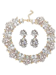 Bib Statement Necklace for Women Chunky Choker Necklace and Earrings Set Vintage Rhinestone Statement Necklace Fashion Costume Jewelry for Women