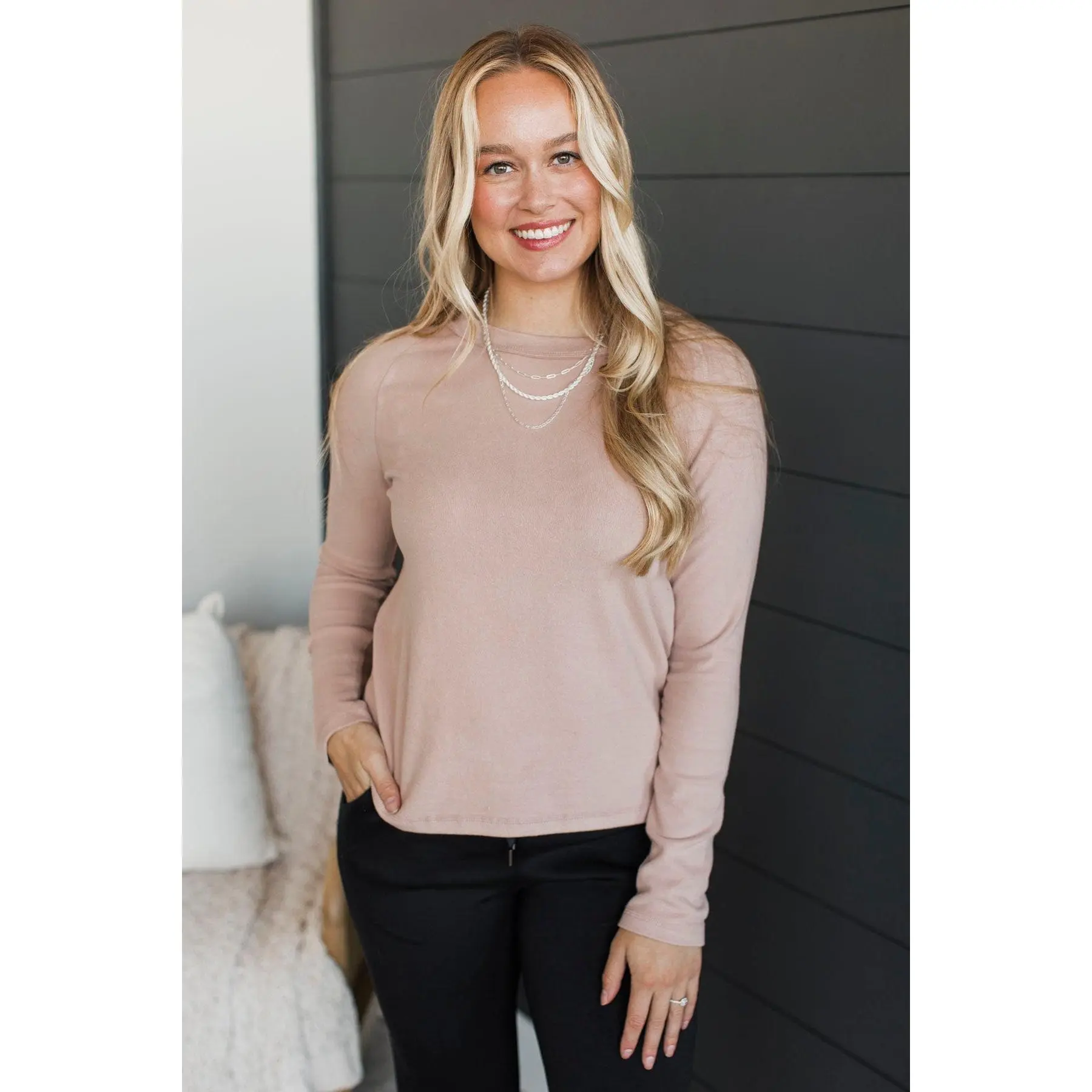Women's Brushed Knit Solid Raglan Sleeve Pull-On Pullover - Soft Stretchy Elastane-Rayon Fabric, Raw Seam Detailing, Dusty Blush Pink, Casual Fit, Minimalist Basic, Cold Wash, Line Dry