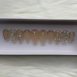 Spotlight-Press ons Gel Luxury