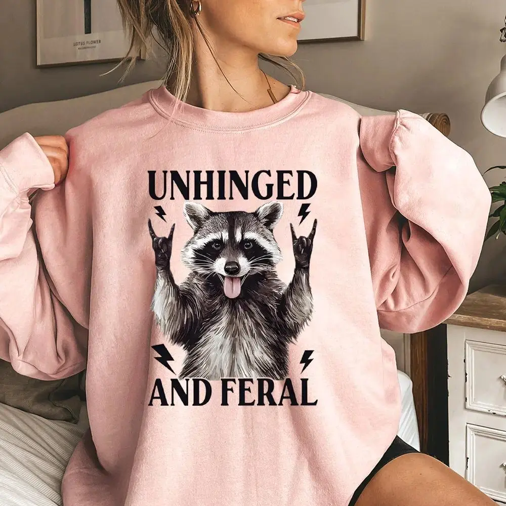 Funny Vintage Unhinged And Feral Raccoon Graphic Unisex T‑Shirt, Loose Casual Holiday Outdoor Sweatshirt for Fall Winter Daily Wear