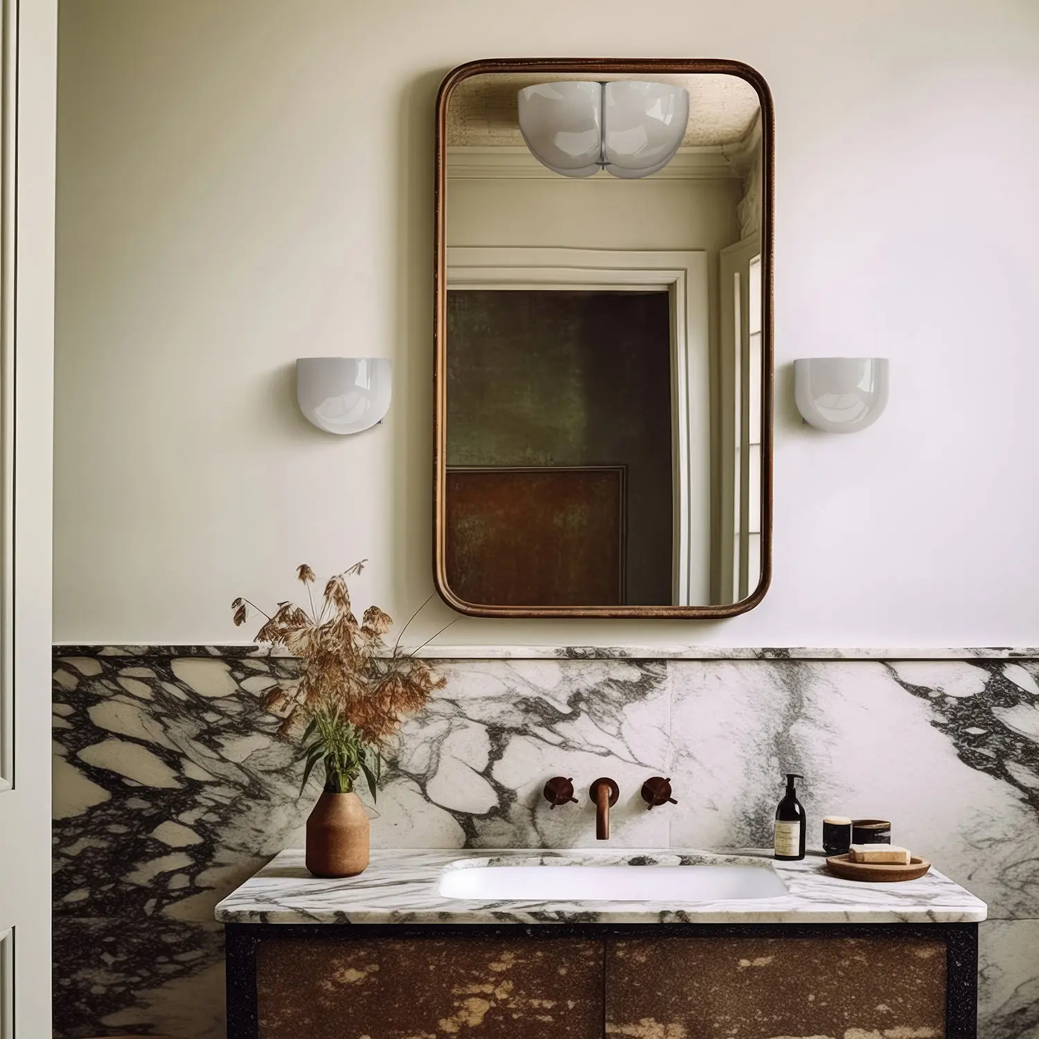 Cheverny Small Sconce