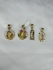 Elegantes medallas d la virgen d guadalupe ,en oror 10k ,con detalles en piedras d circonia