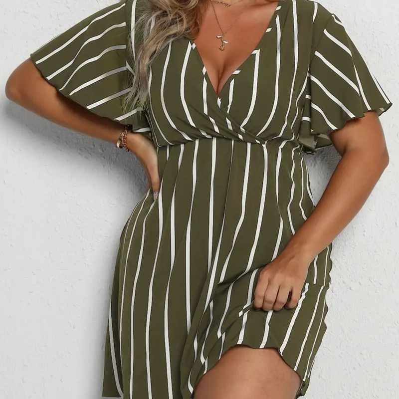 Plus Size All Over Print Wrap Butterfly Sleeve V Neck A Line Dress, Plus Casual Plain Short Sleeve Short Dress for Summer, Women's Plus Clothing for Daily Wear