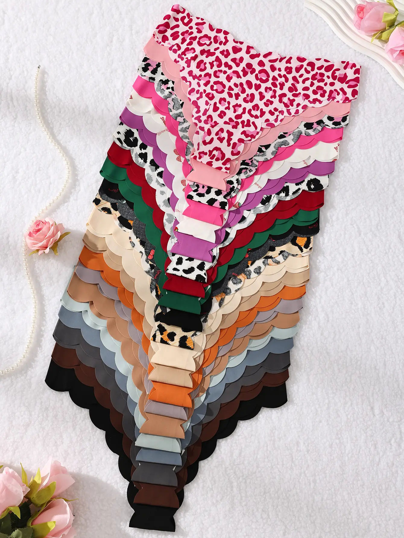 Hotcom Women's Seamless Thongs - 6/9/13/21Pcs Bulk Pack, Fashion Solid/Leopard Printed Panties, Soft Breathable Knickers for Fall Casual Everyday Wear, 2024 Womenswear Underwear