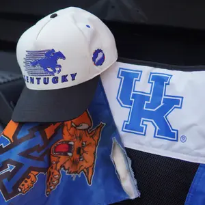 Kentucky Inspired Vintage Snapback  |  Mid-Profile  |  Structured Style 4-Panel  |  Slight Curve Black Brim  |  Raised Embroidery Stitching