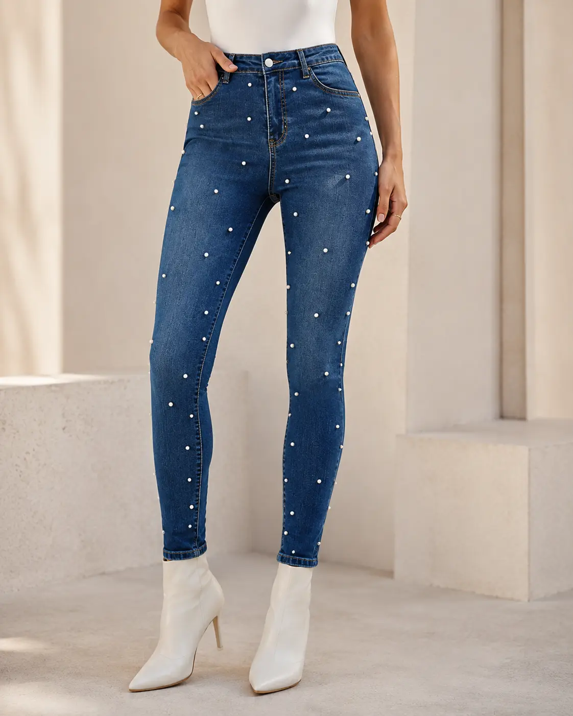 Women's High Waisted Pearl Embellished Skinny Jeans, Light Wash Slim Fit Denim Pants with Pockets, Ankle Length Casual Y2K Streetwear