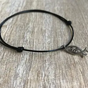 Fish Anklet - Adjustable Waxed Cord Beach Accessory for Women, Perfect for Summer