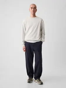 Gap Men's Modern Khakis in Baggy Fit