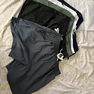 5-piece set Men's Drawstring Zipper Pocket Shorts, Casual ElasticWaist Beach Shorts for Summer, Breathable Men'sBottoms for Daily Wear Shorts Pack of 5  5 sense gifts for him Summer swim trunks with quick drying, breathable and icy feel tiktok shop deals