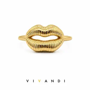 Vivandi Kiss Adjustable Ring