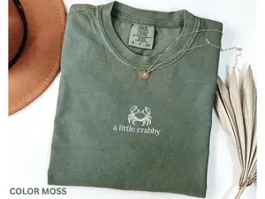 A Little Crabby Graphic Tee, Minimalist Beach Shirt, Funny Summer Meme T-Shirt, Coastal Vibes Casual Tee, Cute Seaside Outfit-women's clothing