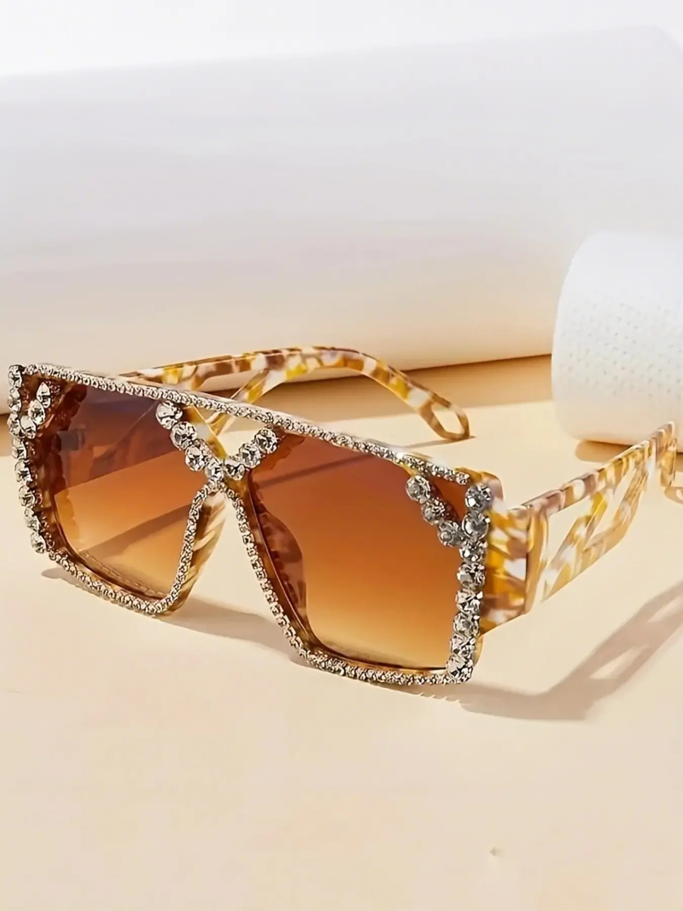 A Large Hollow Geometric Mirror for Fashion Sunglasses Women, Adorned with Rhinestones, Decorative, Glamour, Essential for Birthdays