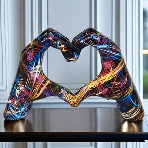 Resin Heart Gesture Craft Ornament, Creative Simple Bedroom Desktop Decoration, 19x8x13cm, Wedding Gift Idea, Home Decor Accessory, Versatile Decor