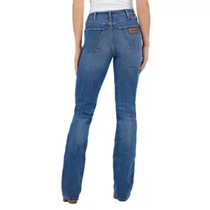 Wrangler Women's Retro High-Rise Boot-Cut Jeans, Cute Cowgirl Womenswear Bottom, Style 112371908