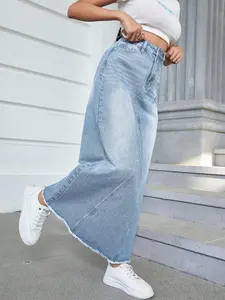 Women's Frayed Hem Washed Denim Skirt