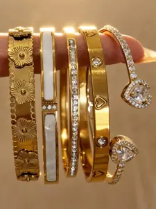 Women's Stainless Steel Waterproof Bracelet Set, Titanium Color Heart Design Jewelry Gift, Durable & Stylish Accessory