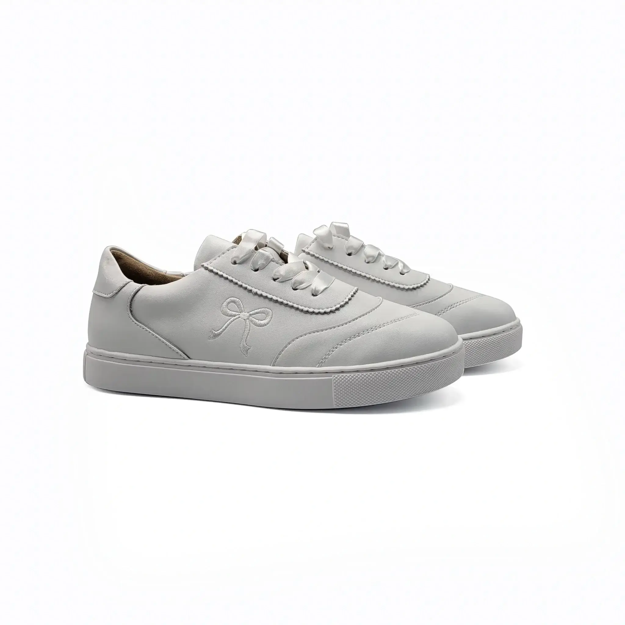 Mamelina White Bow Embroidery Lace Up Sneaker