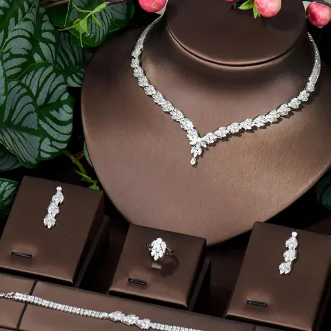 Women's Elegant Rhinestone Decor Jewelry Set, 5pcs/set Exquisite Trendy Chain Necklace & Earrings & Bracelet & Ring, Fashionable Luxury Jewellery Gift Set for Party Decoration