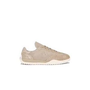 Converse Run Star Colorful Suede Trainer Sneaker in Papyrus, Papyrus & Egret