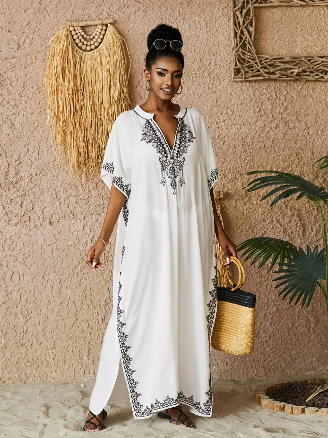 Arabic Clothing- Contrast Binding Notched Side Split Arabian Dress, Modesty Casual Embroidery Batwing Sleeve Kaftan, Summer Caftan, Summer Maxi Clothe