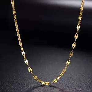 Minimalist Stainless Steel Necklace - Gold Interlocking Chain, Unisex Durable Jewelry, Suitable for Daily and Formal Occasions, Elegant Lip Chain, Fashionable Design