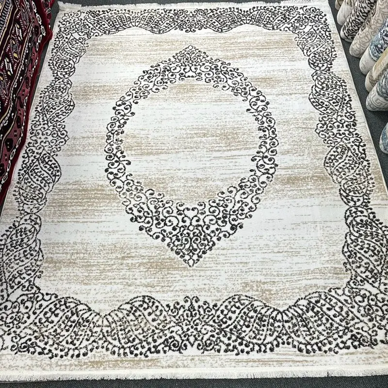 Turkish Best Quality Rug - High-Quality Turkish Rug with Elegant Design Features