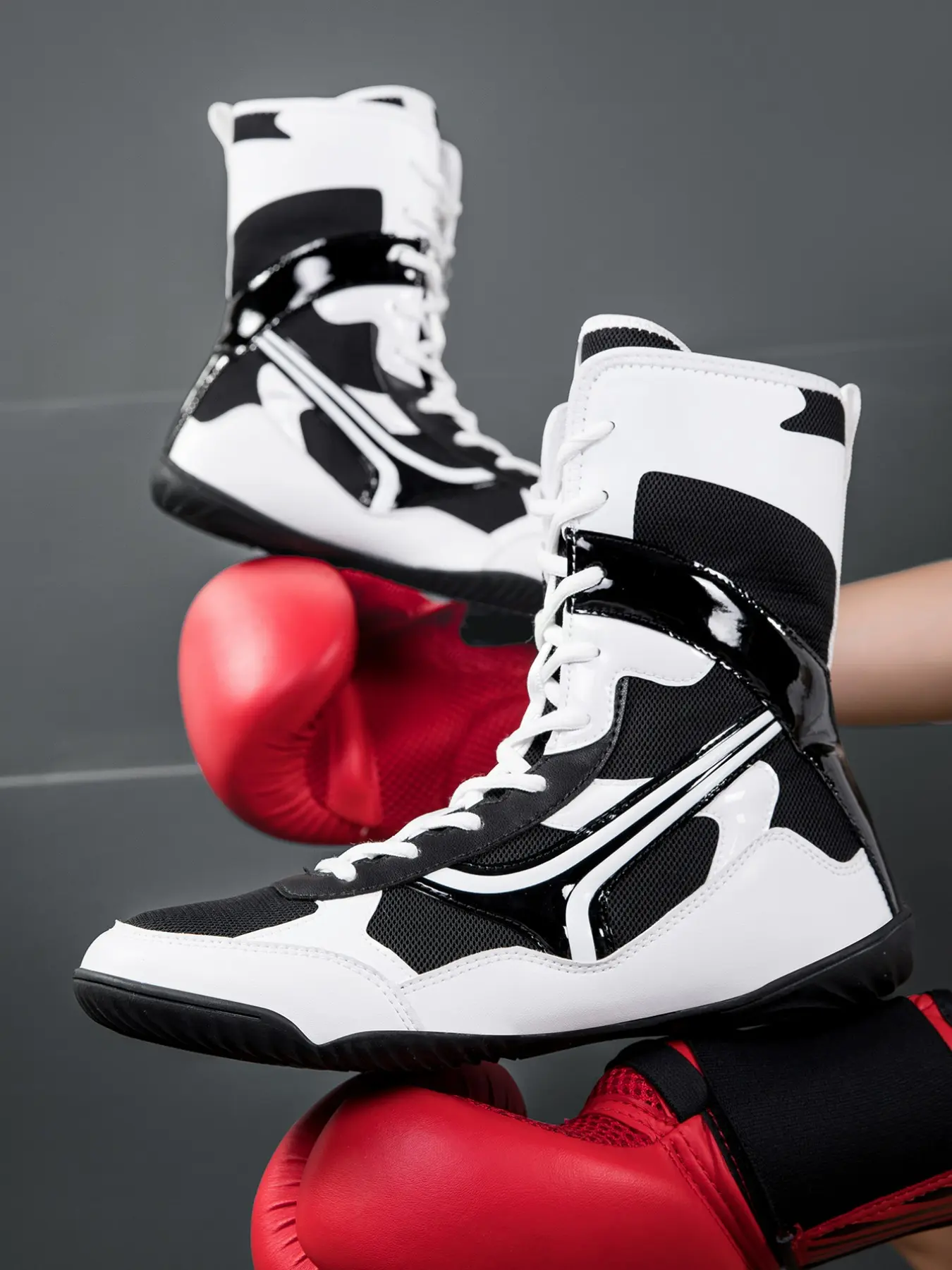 Men's Competition-Level Wrestling Training Shoes, High-Top Muay Thai Boxing Training Shoes, Fitness Sanda Shoes, Ankle Reinforcement, Medium Shoe Width, Anti-Slip Grip Tread, Suitable for Professional Wrestlers and Combat Sports Enthusiasts