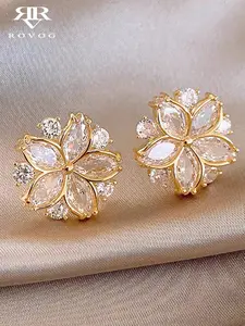 A pair of French-style, light luxury, elegant, niche and unique flower design, glass inlay, high-end ladies' daily, banquet and casual ear studs, High Quality Earrings