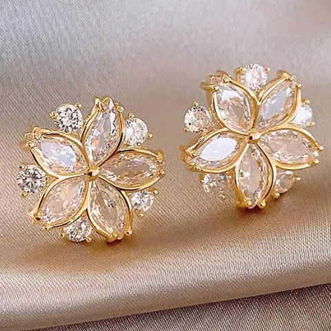A pair of French-style, light luxury, elegant, niche and unique flower design, glass inlay, high-end ladies' daily, banquet and casual ear studs, High Quality Floral Stud Earrings, Stud Earrings Jewelry