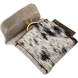 Ring Case Handmade from Full Grain Leather, Engagement Pouch, Bride & Groom Jewelry Storage, Marriage Travel, Ring Bearer, Proposal Ring Holder - Furry