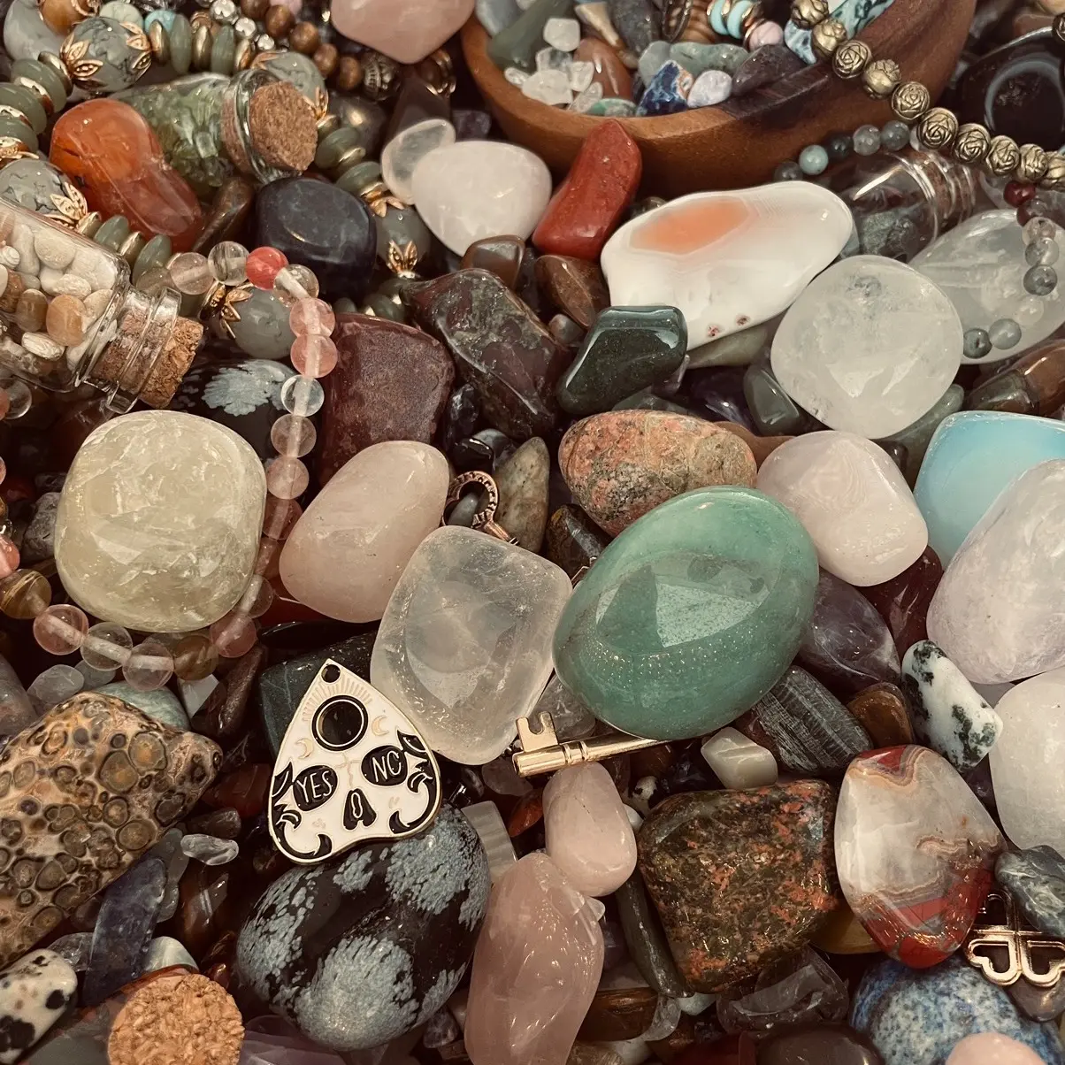 Medium Crystal Confetti Scoop