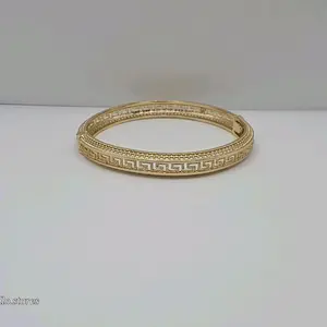 Bangles fashion design gold-plated beautiful style 8"inches open to the side