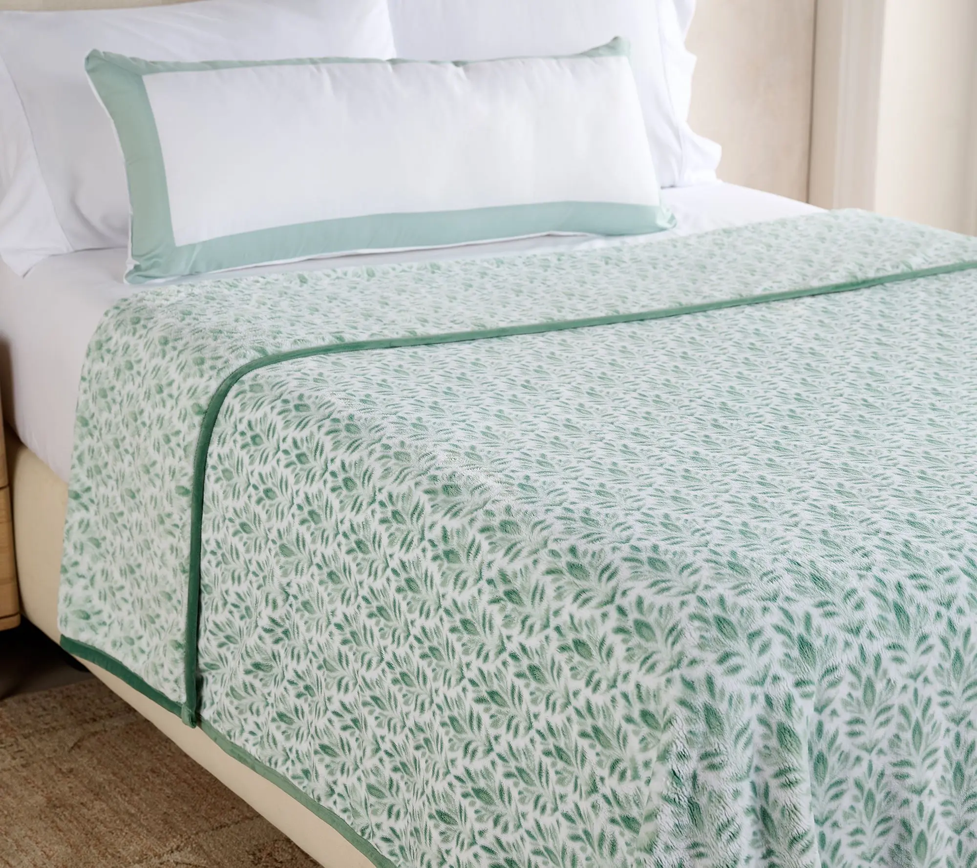 W by Wamsutta Fleur Damask Plush Printed Blanket- Twin