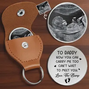 Custom Photo Pocket Hug For Dad To Be, Ultrasound Pregnancy Reveal, Father’s Day Gift for Him, Personalized Baby Announcement Keychain Unique Birthday Anniversary Gift for Husband or Loved Ones