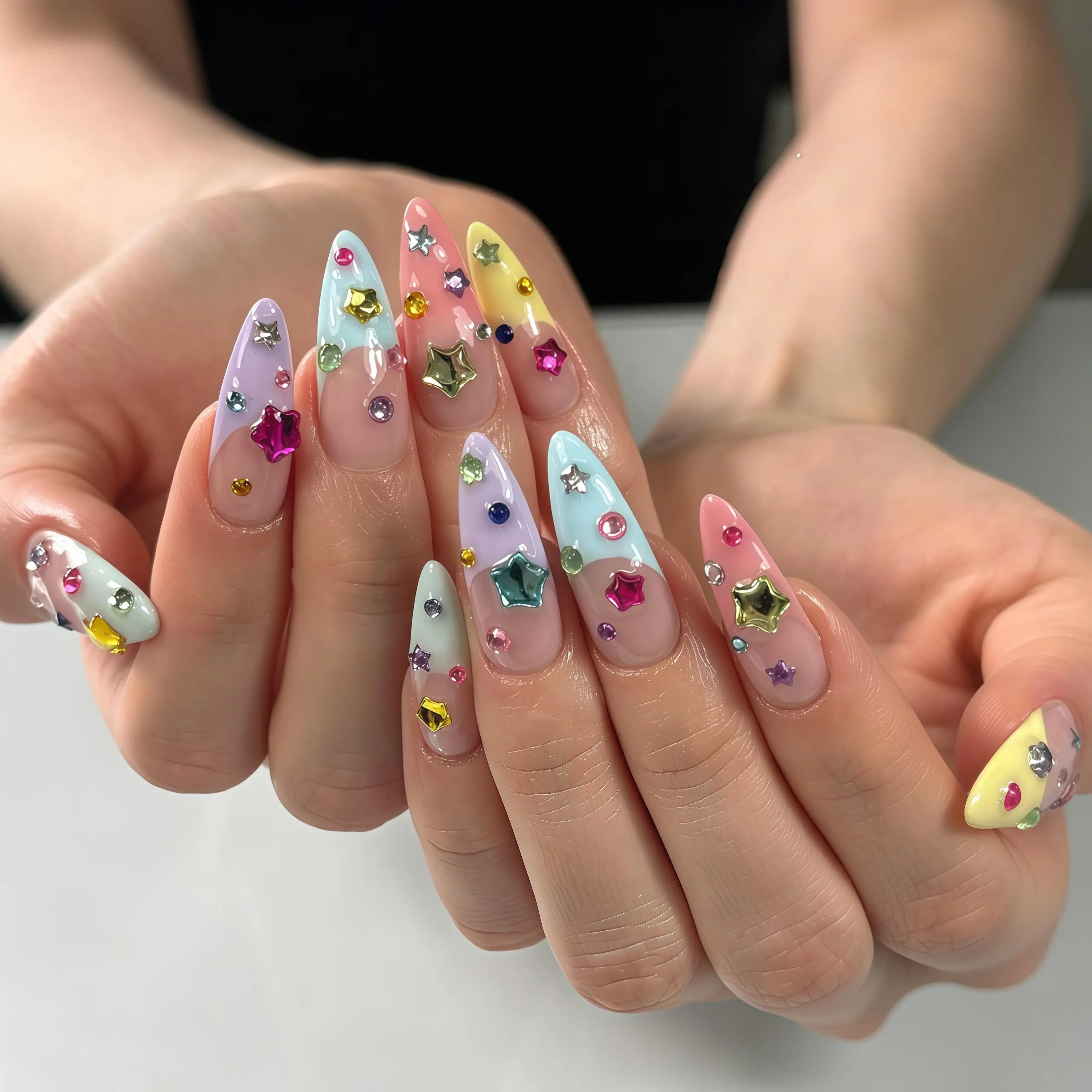 Custom Pastel Rainbow Star Rhinestone Press on Nails, Gradient Candy Color Fake Nails, Y2K Sparkly Reusable Glue On Nails