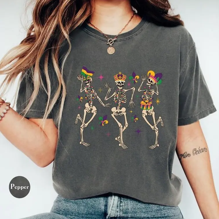 Comfort Colors Dancing Skeletons Mardi Gras T-Shirt, Fun Fat Tuesday T-Shirt, Oversized Mardi Gras Graphic Tee, New Orleans Carnival Parade Outfit, Funny Skeleton Party Clothes, Festive Holiday Apparel, Cute Mardi Gras Gift for Women and Men