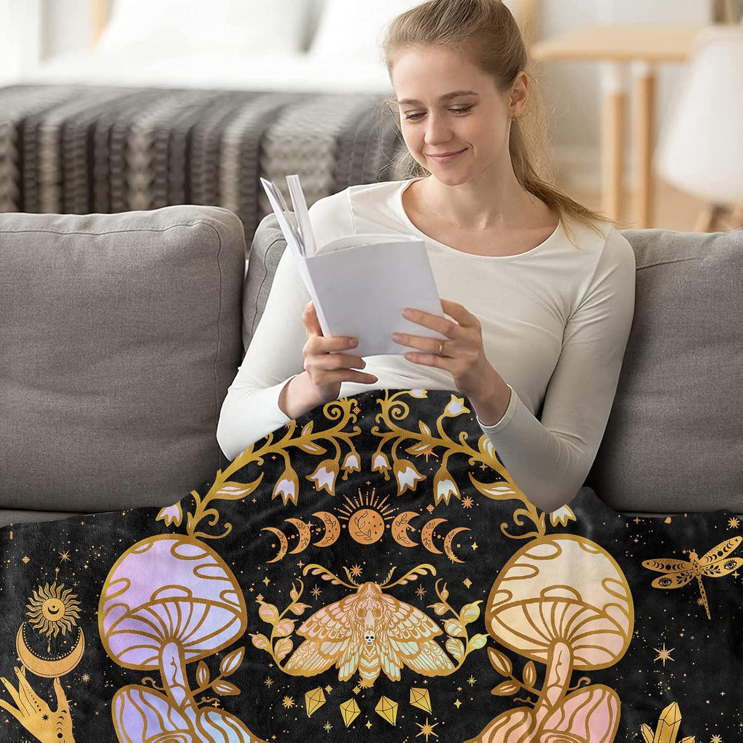 Enchanted Mushroom Premium Weight Blanket, Witchy Moon & Zodiac Fleece Throw, Gothic Hippie Decor for Women, Mystical Sun & Moon Gifts for Halloween, 280gsm