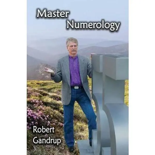 USED Book - Master Numerology by Gandrup, Robert (Paperback) - english