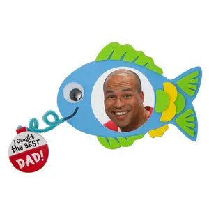 8 1/2" x 4 3/4" Father’s Day Fish Picture Frame Magnet Foam Craft Kit - Makes 12