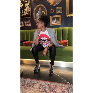 Women's Love On Lock (Crop Tee)