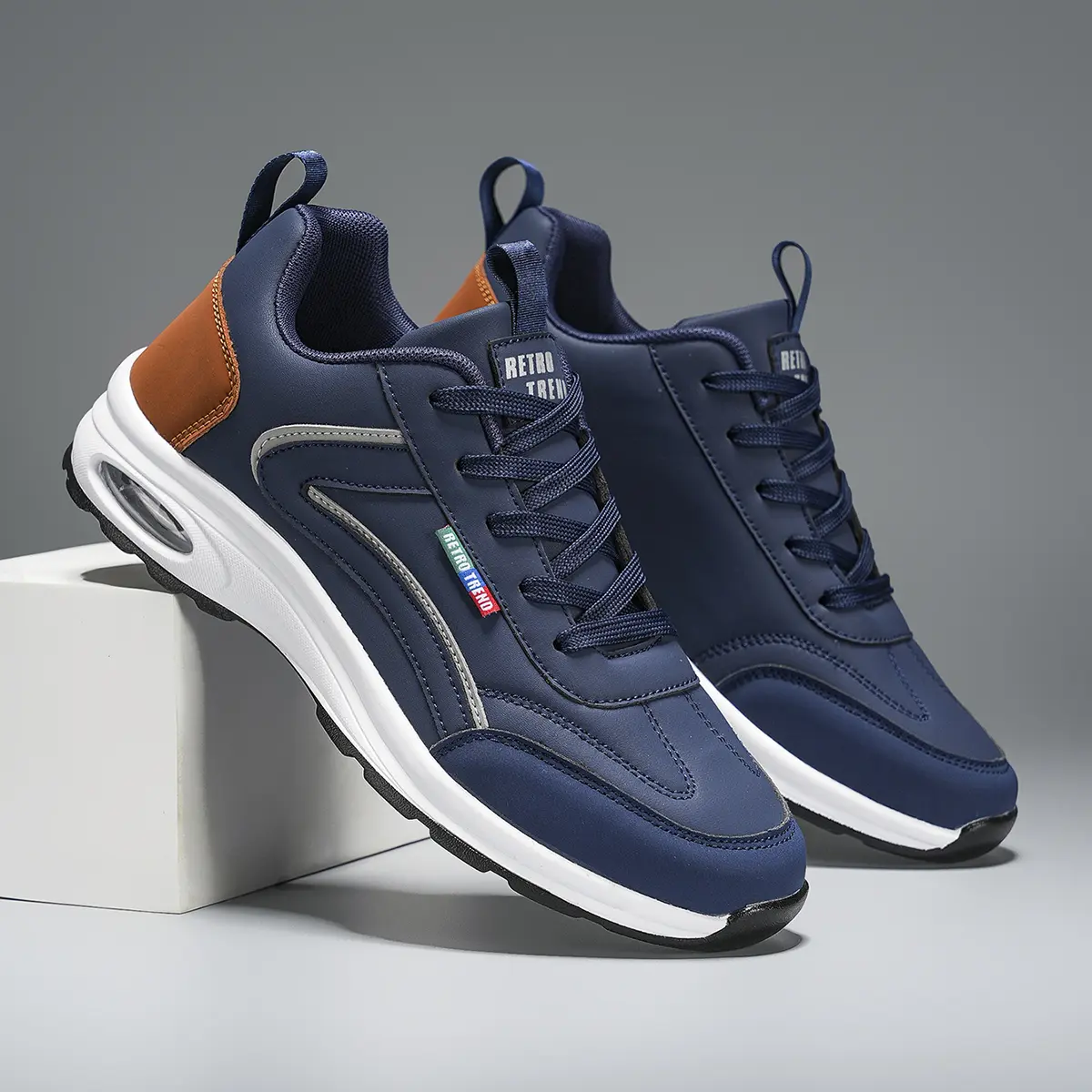 2026 Spring New Men's Leather-Top Sports Casual Shoes, British Fashion Running Shoes, Fashionable Anti-Slip Skateboarding Shoes, Soft Sole and Soft Top British Shoes