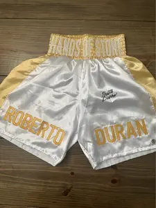 🥊 Roberto Durán Hand-Signed Boxing Trunks (Beckett Authenticated)