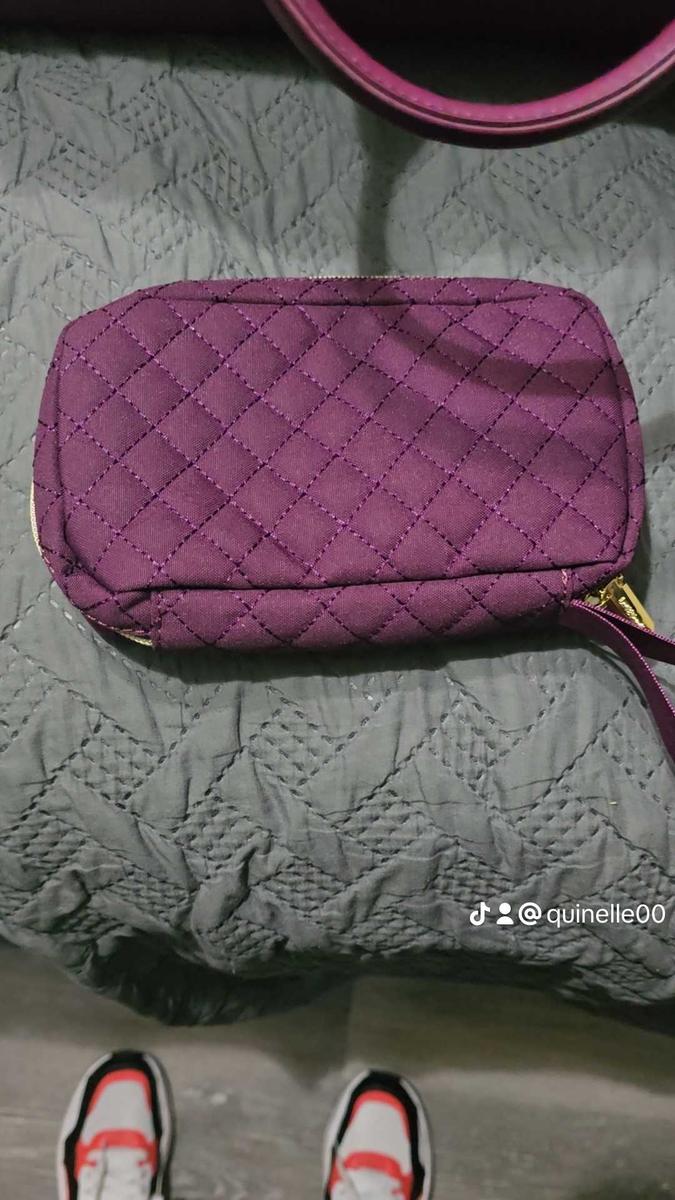 Item: Dark-Purple, 17.3‘’