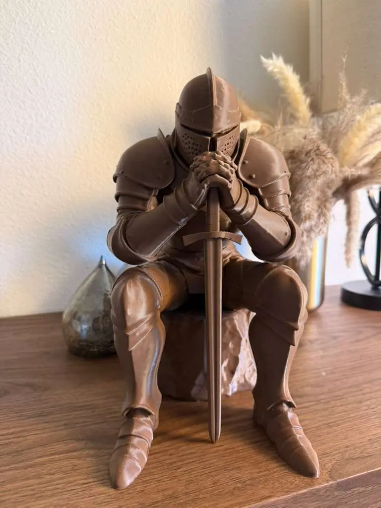 The Thoughtful Knight Statue, Home Decor Statue, Indoor Home Supplies Figurine